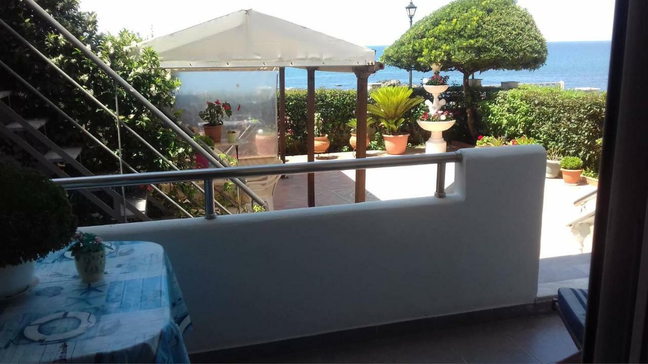 Family Sea & Garden View Apartment Preveza Exterior photo
